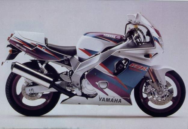  YAMAHA FZR600R